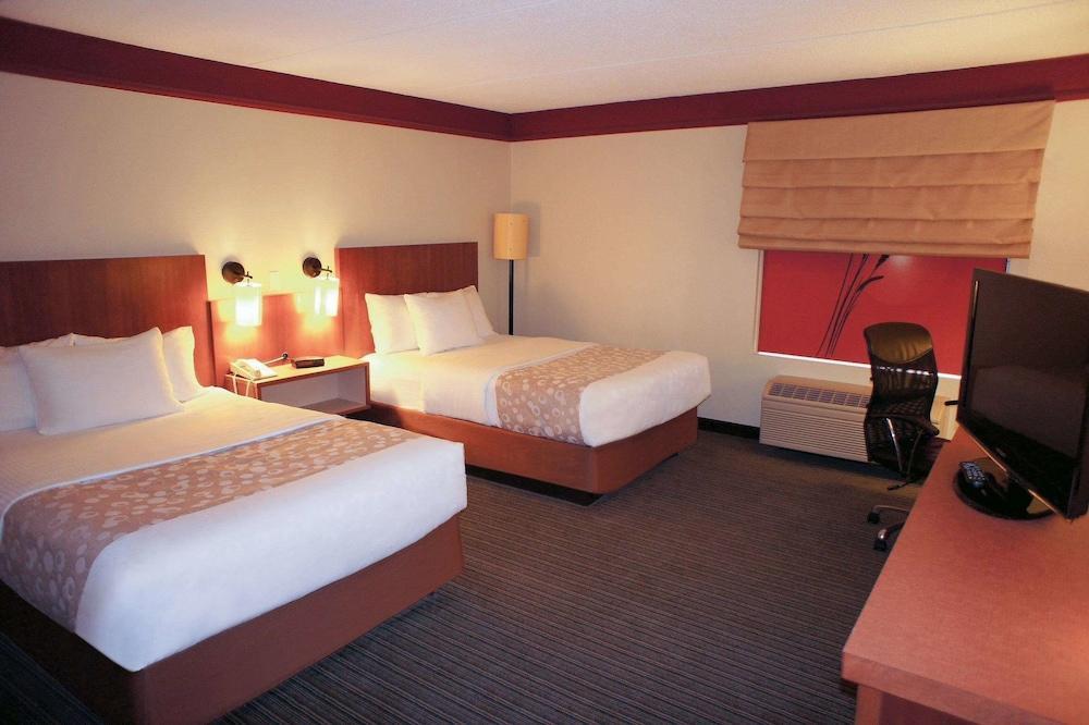 La Quinta By Wyndham Raleigh/Durham Southpoint Hotel Екстериор снимка
