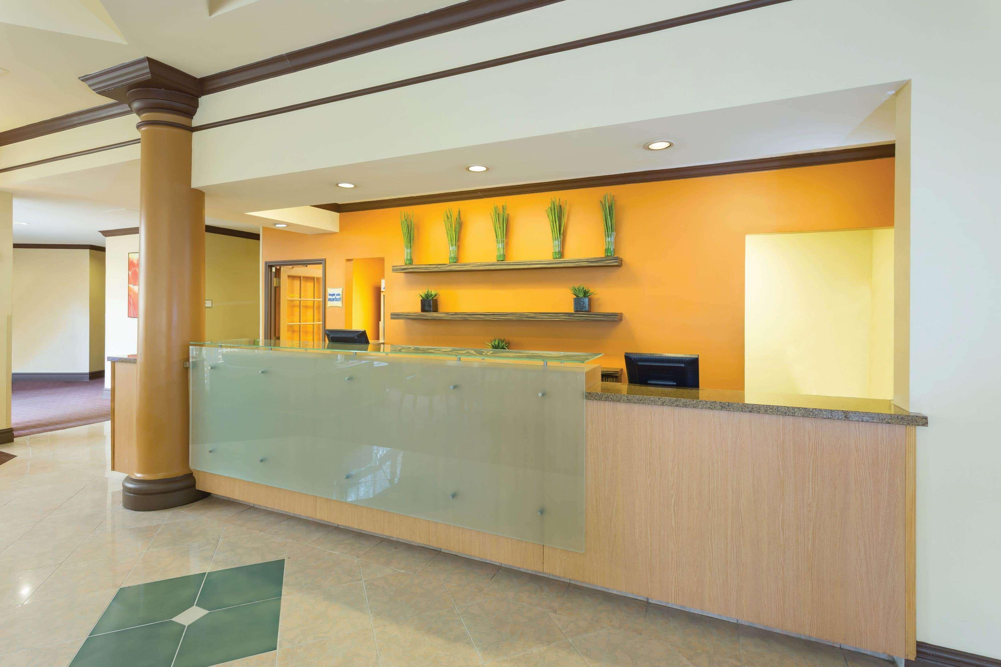 La Quinta By Wyndham Raleigh/Durham Southpoint Hotel Екстериор снимка