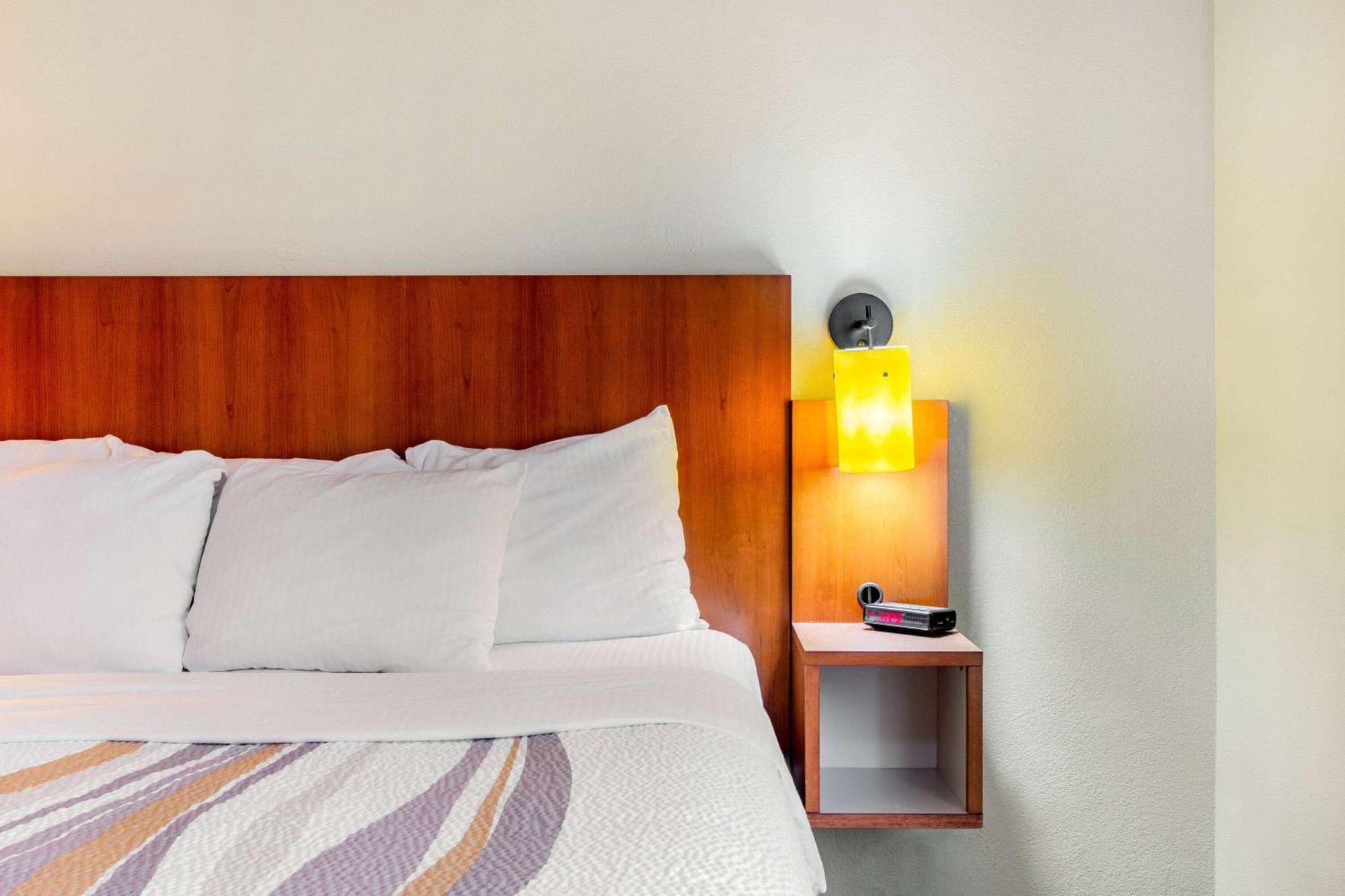 La Quinta By Wyndham Raleigh/Durham Southpoint Hotel Екстериор снимка