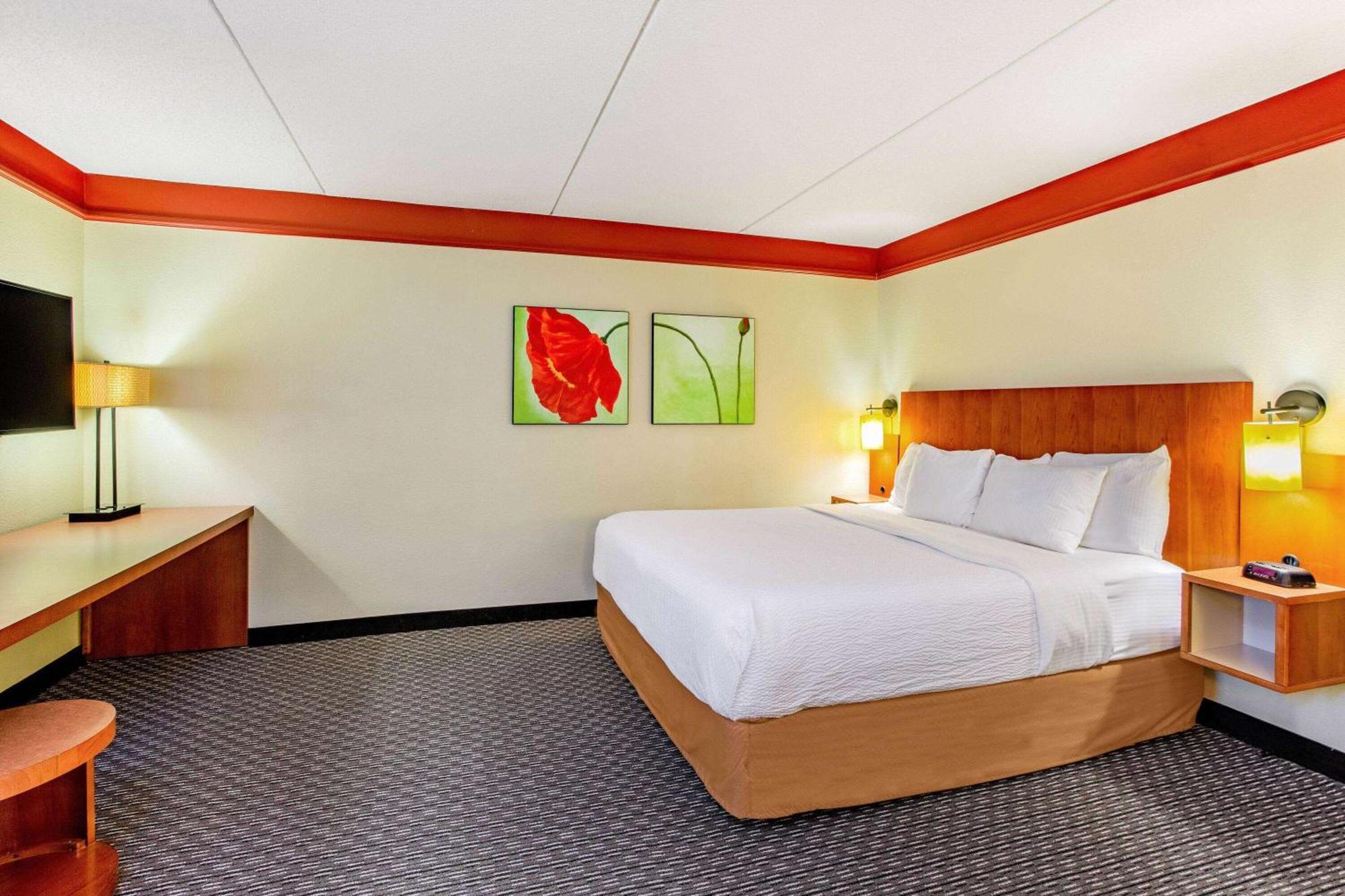 La Quinta By Wyndham Raleigh/Durham Southpoint Hotel Екстериор снимка