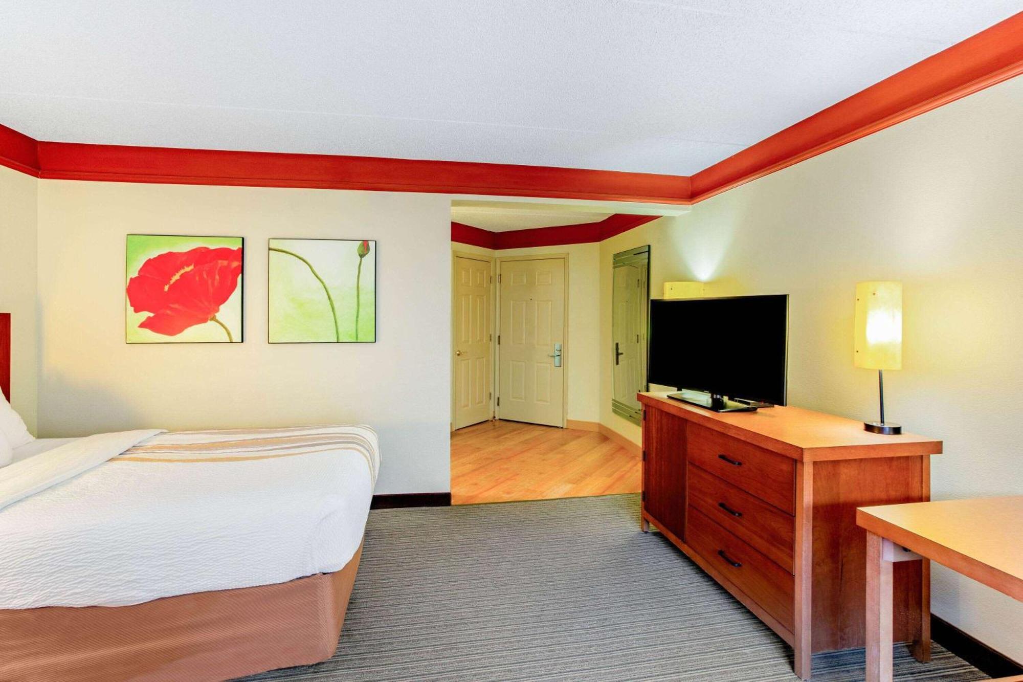 La Quinta By Wyndham Raleigh/Durham Southpoint Hotel Екстериор снимка